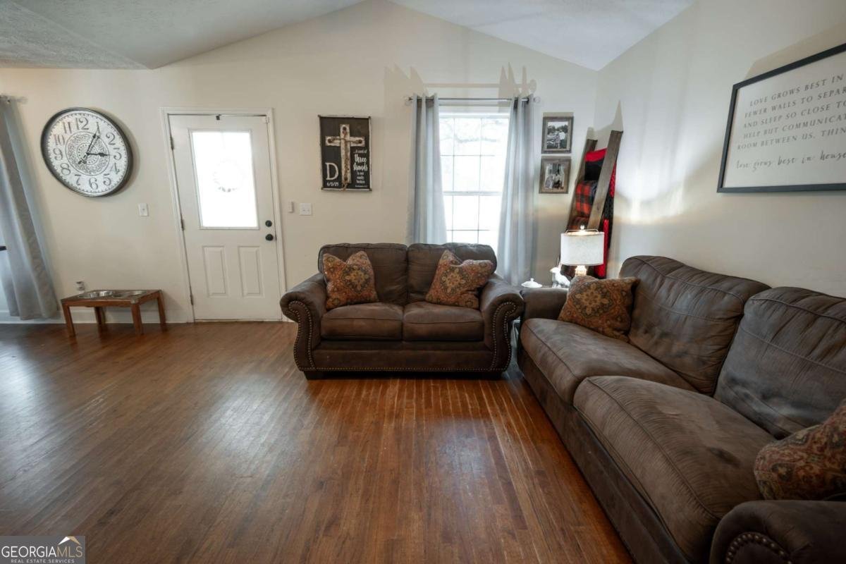 223 5th Avenue Winder - Photo 8