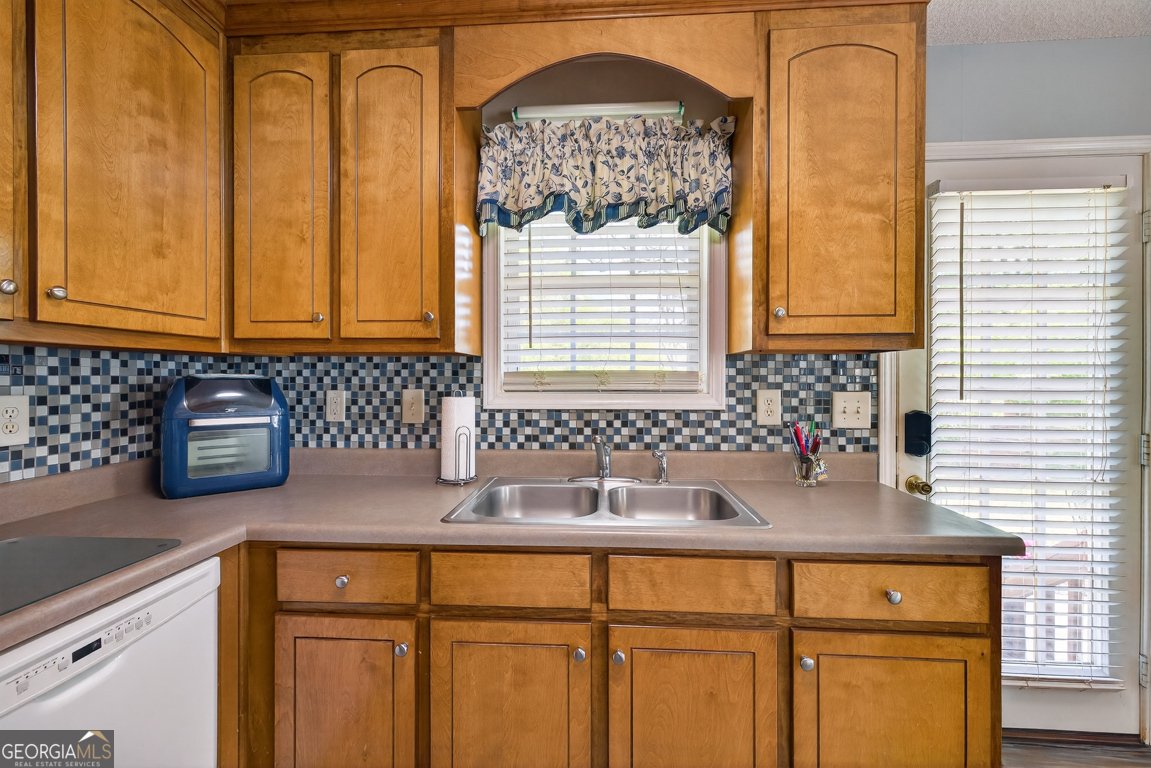 141 Pope Street Zebulon - Photo 14