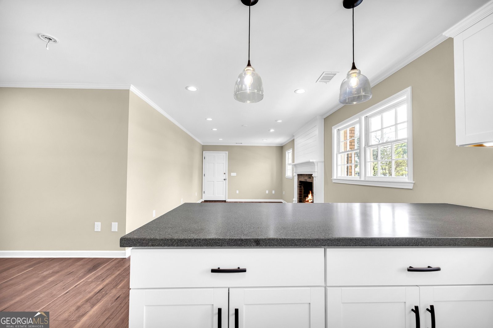 100 S Broad Street Bowman - Photo 17