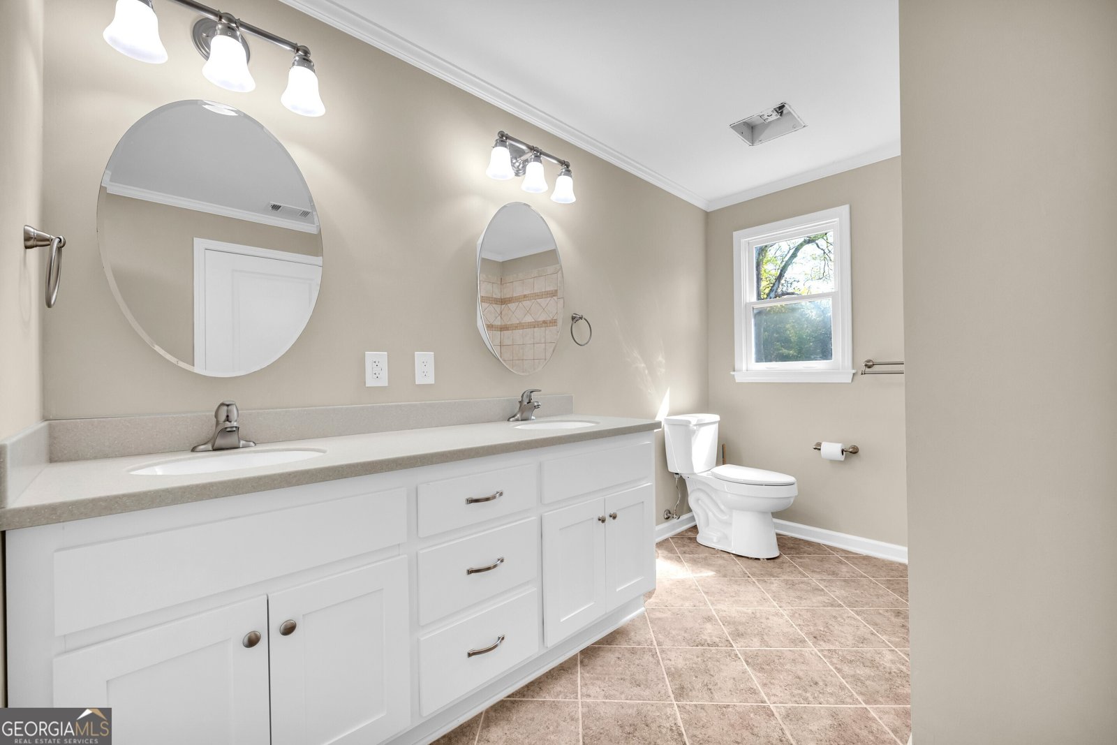 100 S Broad Street Bowman - Photo 32