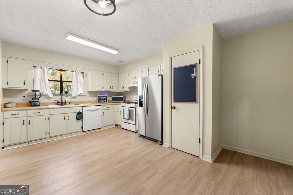 528 Raintree Drive Jonesboro - Photo 11