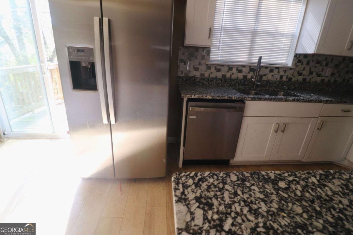 948 Lake Drive Court Stone Mountain - Photo 31