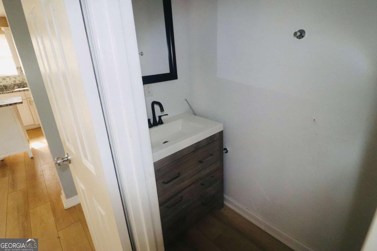 948 Lake Drive Court Stone Mountain - Photo 7