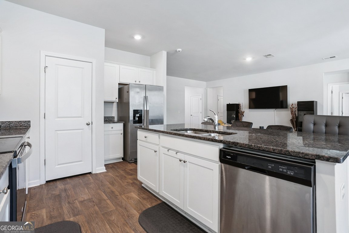 11 Wedge Circle Richmond Hill - Photo 16