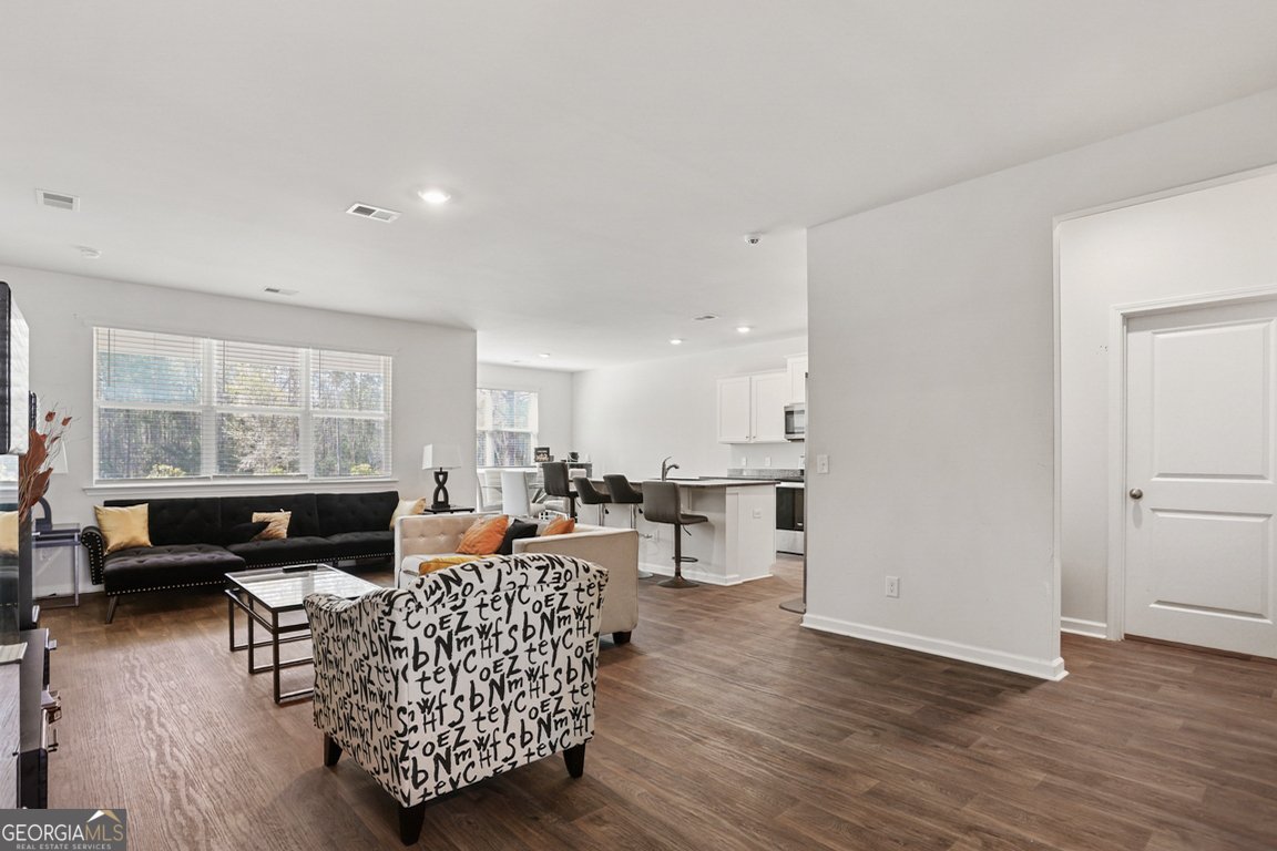 11 Wedge Circle Richmond Hill - Photo 6