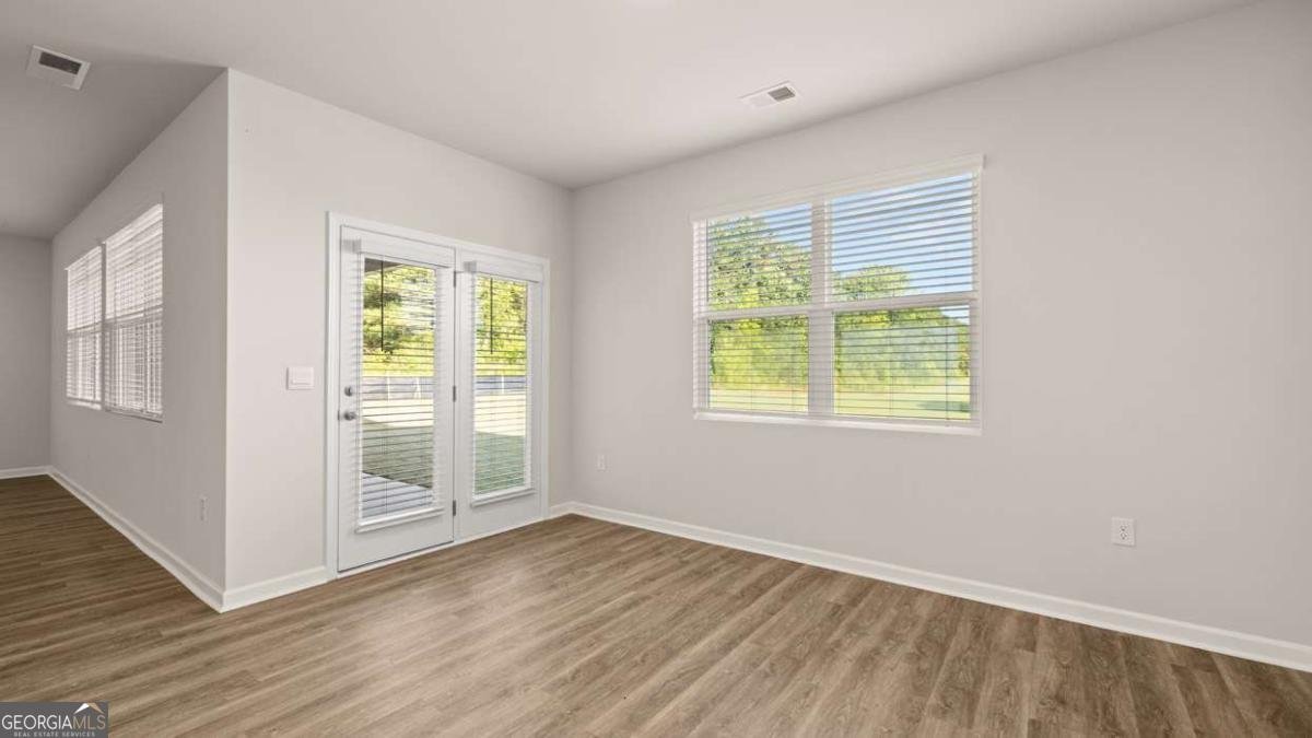 215 Defilippe Drive Statham - Photo 14