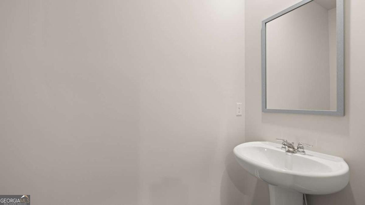 215 Defilippe Drive Statham - Photo 36