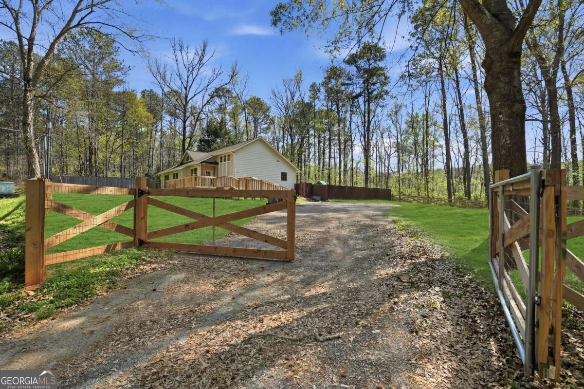 191 Cowan Road Conyers - Photo 1