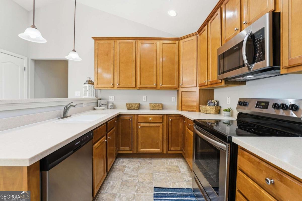 502 Arden Close Woodstock - Photo 12