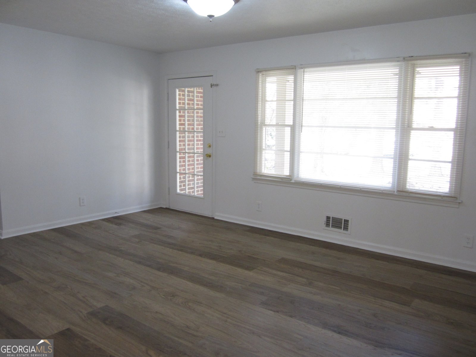 5823 Fulton Circle Norcross - Photo 13