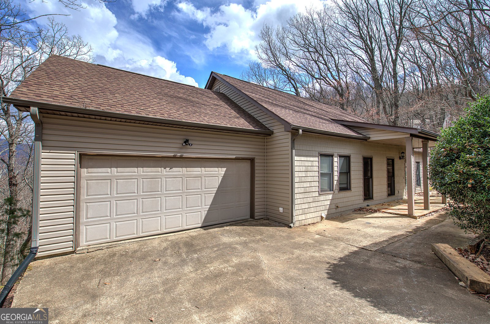 207 Stone Ridge Court Jasper - Photo 1