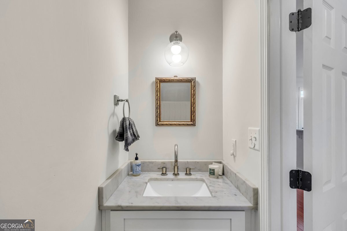 218 33rd Street Savannah - Photo 15