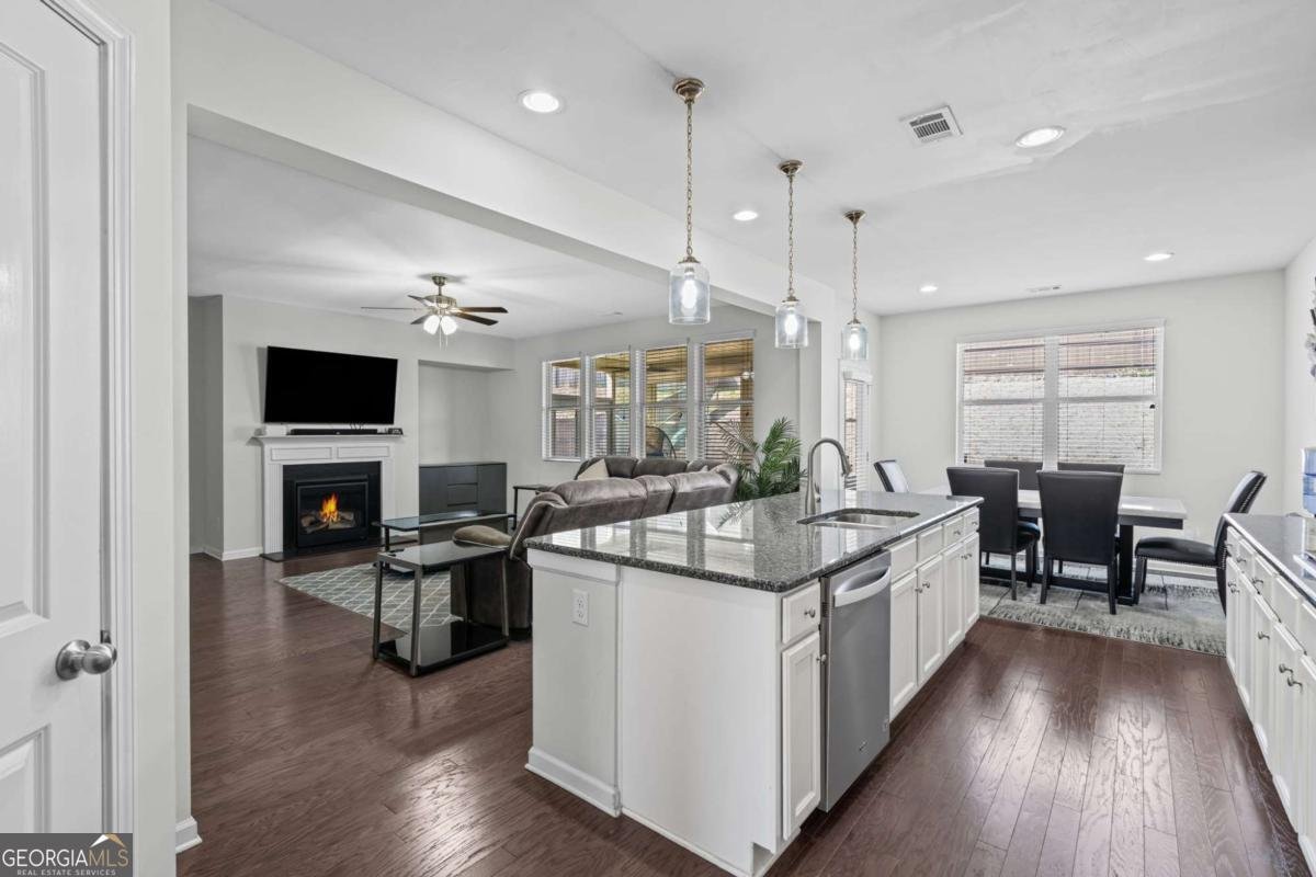 5470 Mirror Lake Drive Cumming - Photo 16