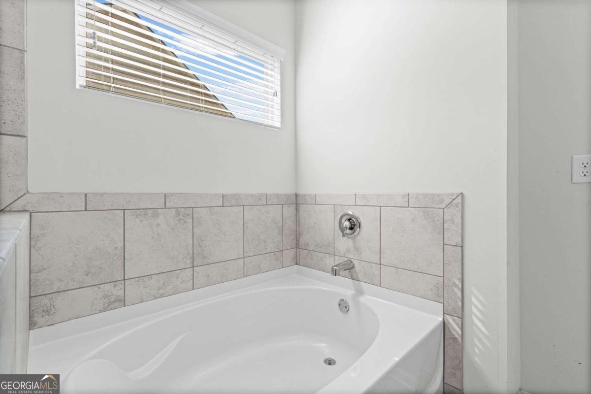 5470 Mirror Lake Drive Cumming - Photo 27