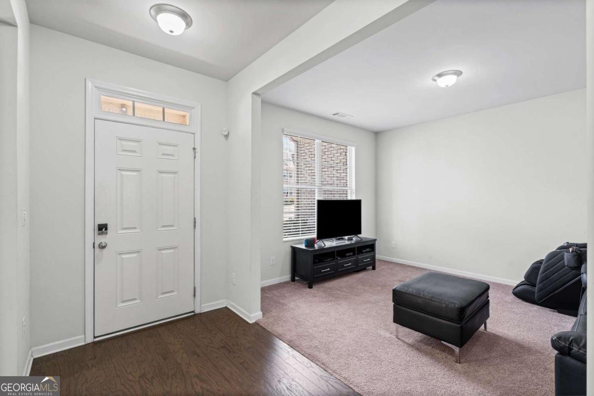 5470 Mirror Lake Drive Cumming - Photo 7