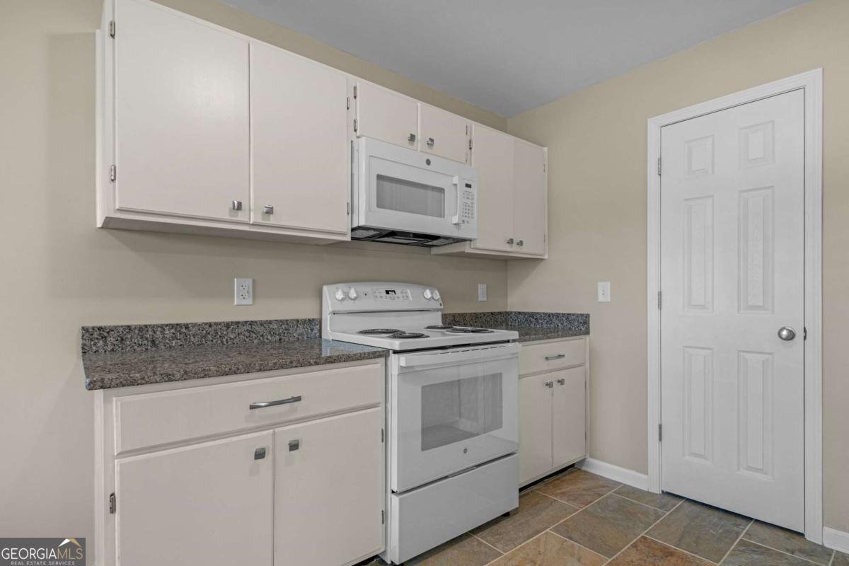 371 Cherokee Avenue Waycross - Photo 12