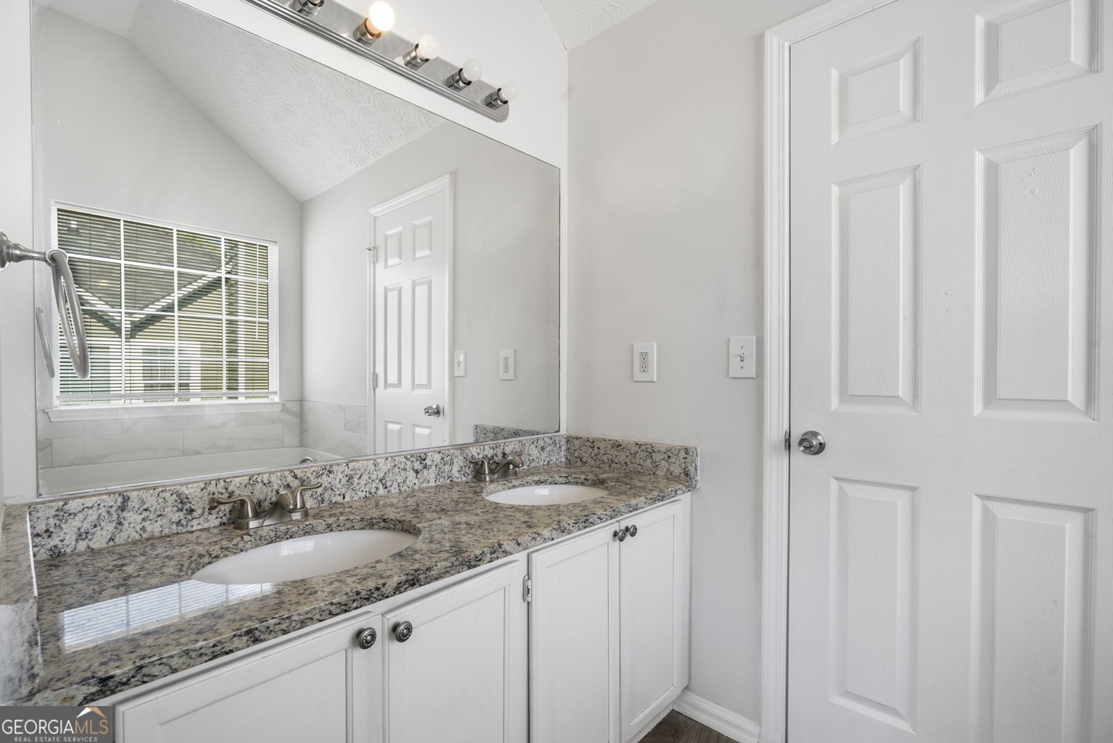 510 Saint James Court Lawrenceville - Photo 18