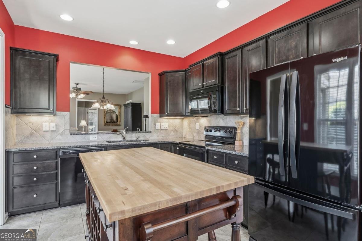 1320 Summer Hollow Road Greensboro - Photo 11