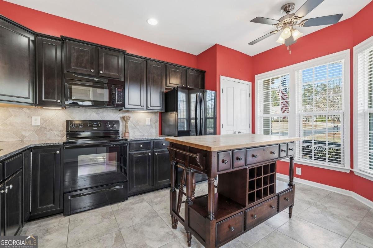 1320 Summer Hollow Road Greensboro - Photo 13