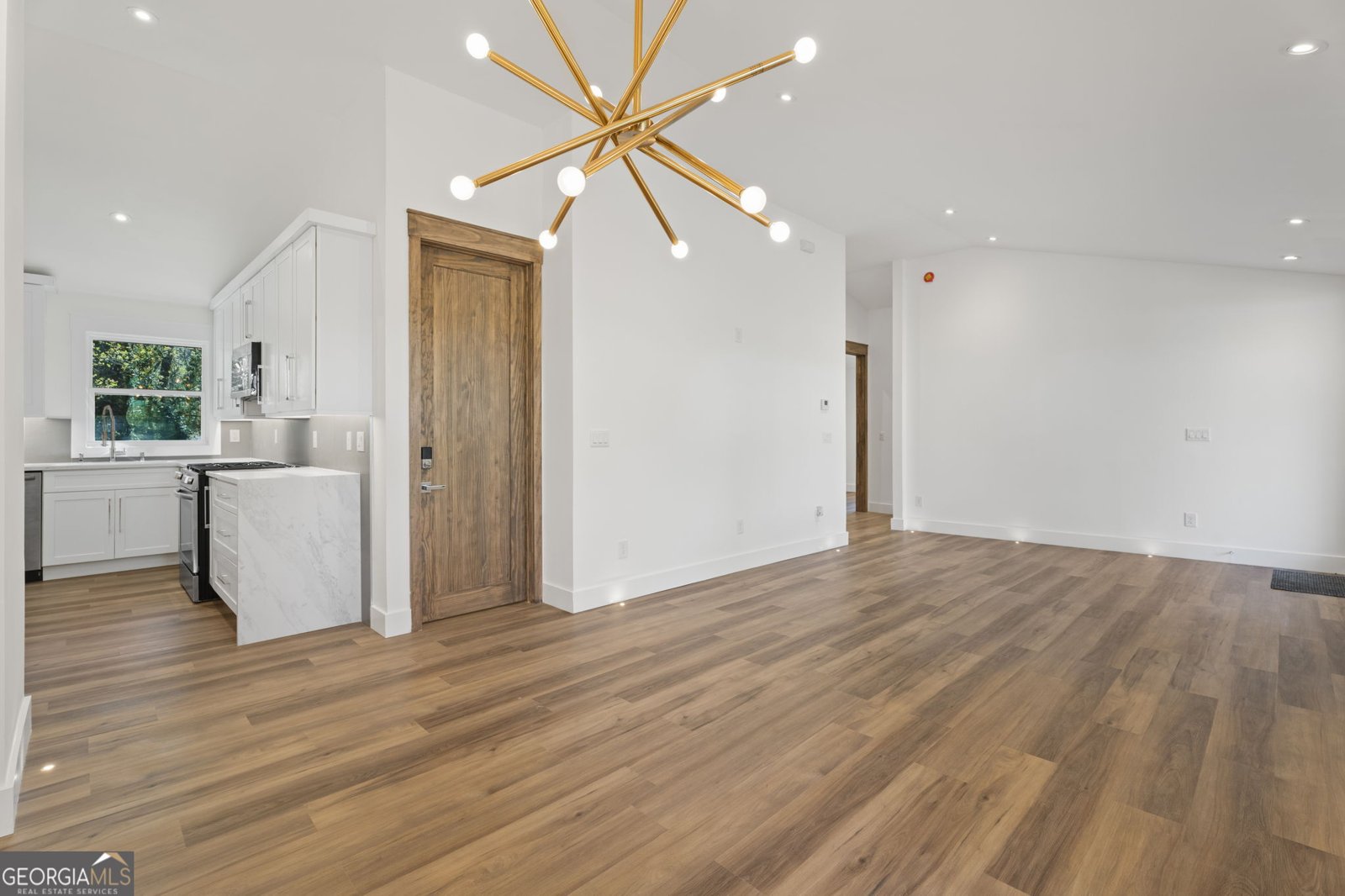 2746 Dale Creek Drive Atlanta - Photo 12