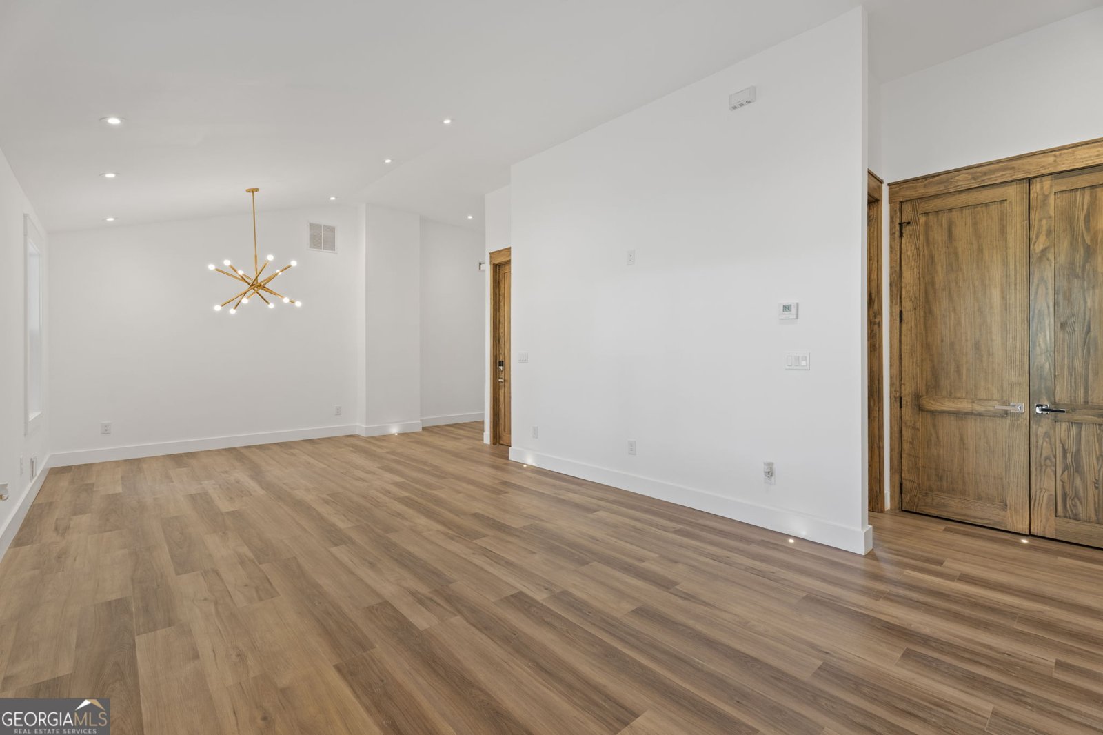 2746 Dale Creek Drive Atlanta - Photo 9