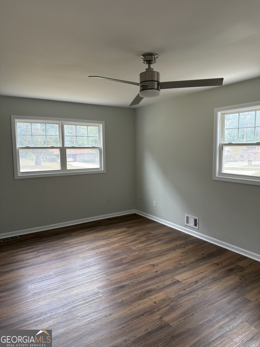 755 Valley Creek Drive Stone Mountain - Photo 16