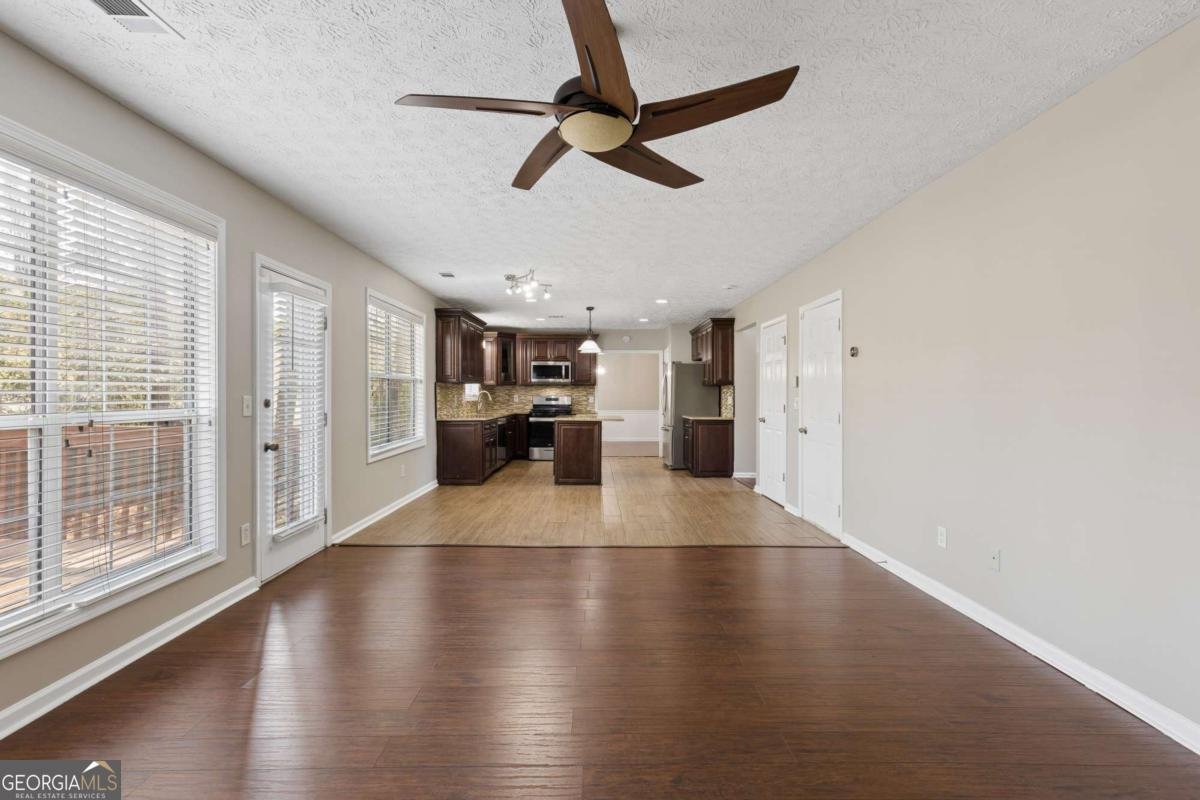 407 Cool Springs Place Kennesaw - Photo 16