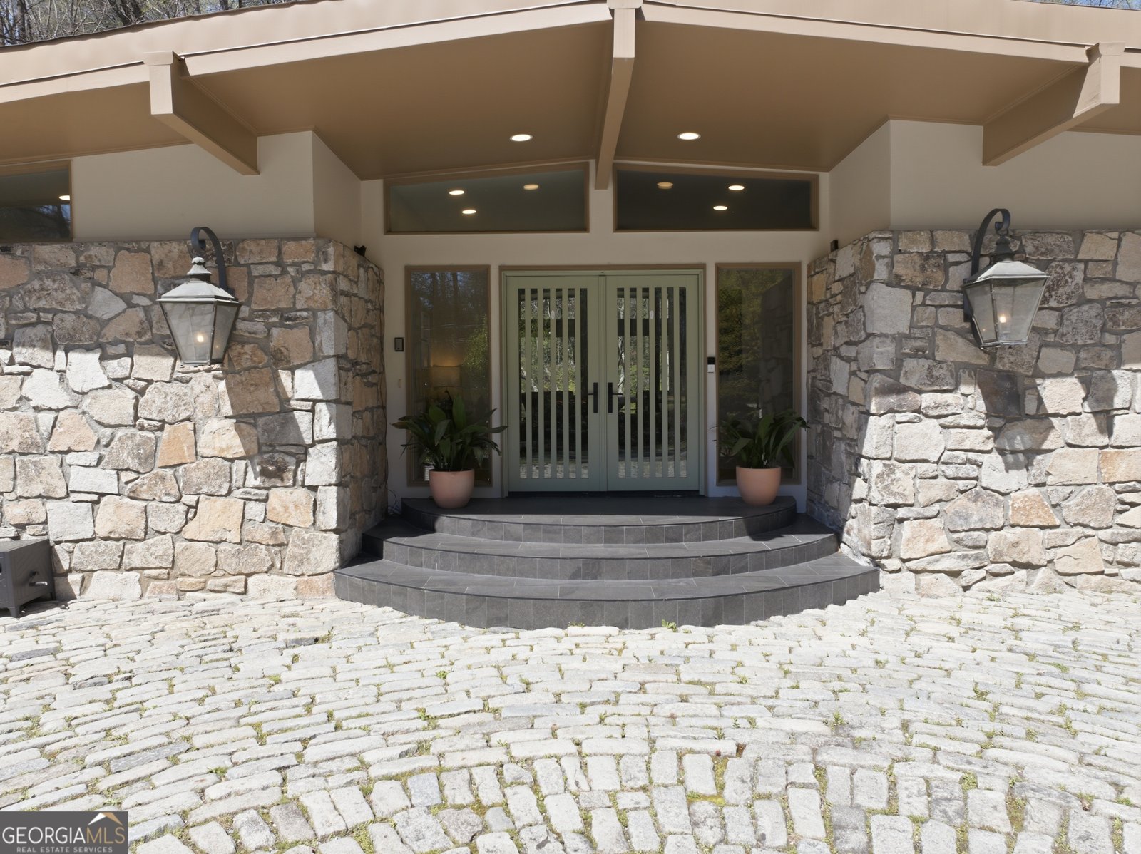 505 Hollydale Court Atlanta - Photo 7