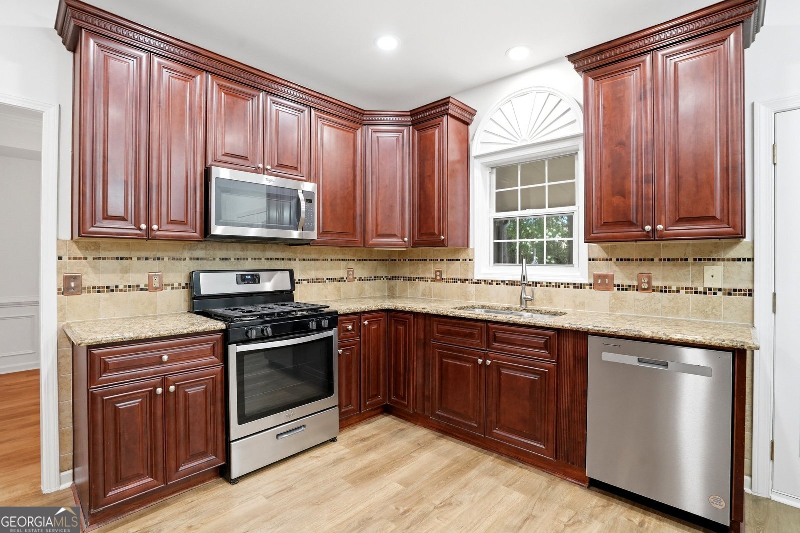 4045 Delamar Drive Cumming - Photo 10