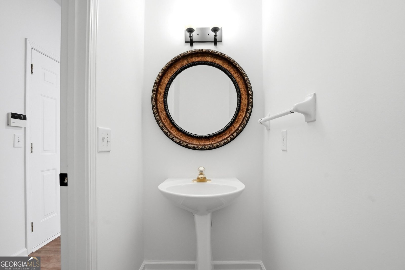 4045 Delamar Drive Cumming - Photo 18