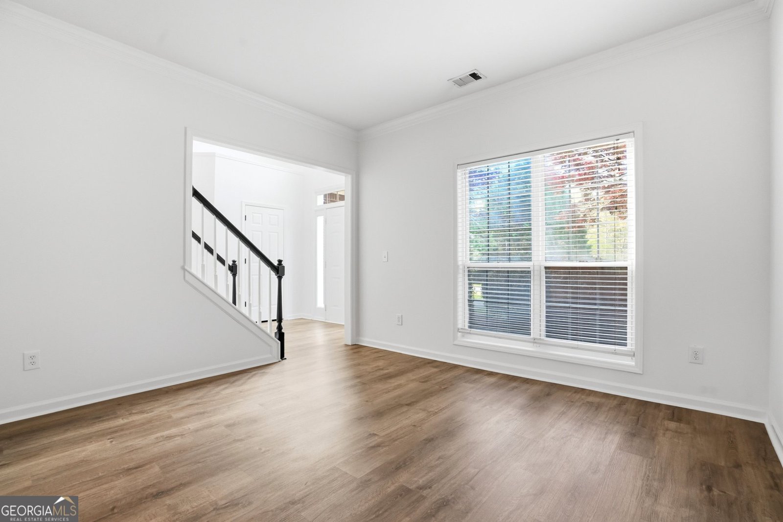 4045 Delamar Drive Cumming - Photo 6