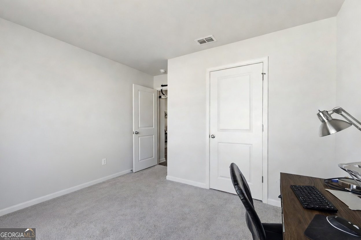 272 Laurel Springs Drive Macon - Photo 11