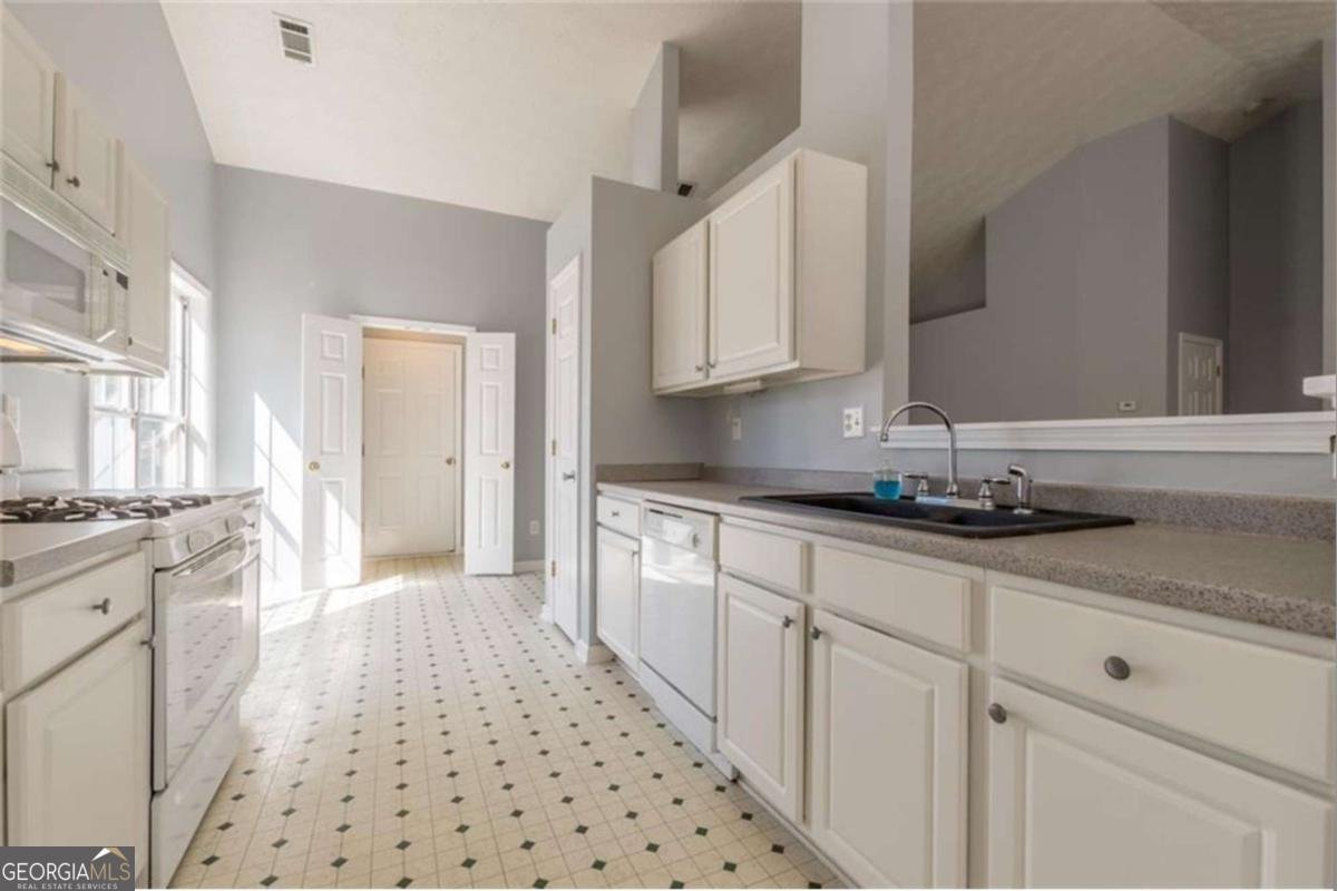 2110 Laurel Pointe Lane Lawrenceville - Photo 19