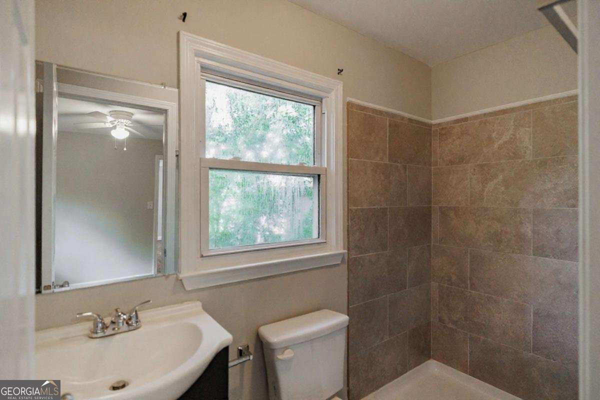 185 Royal Court Athens - Photo 10