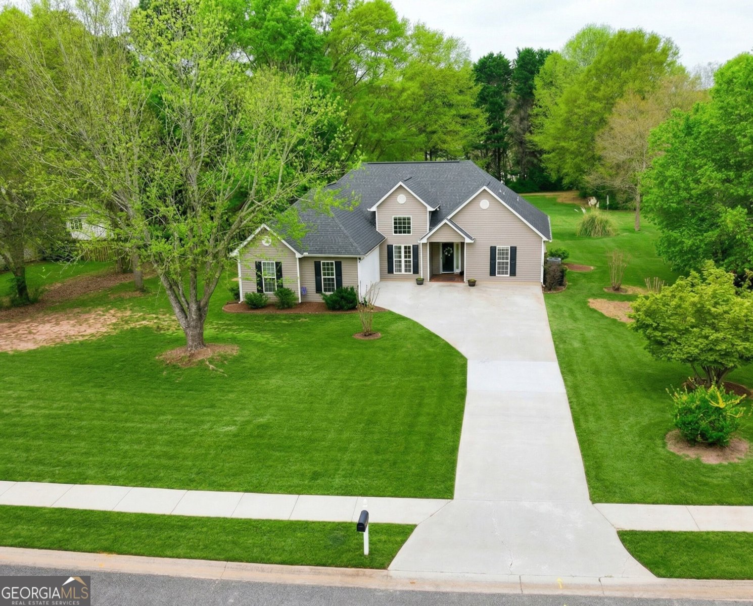 70 Mosswood Court Newnan - Photo 1