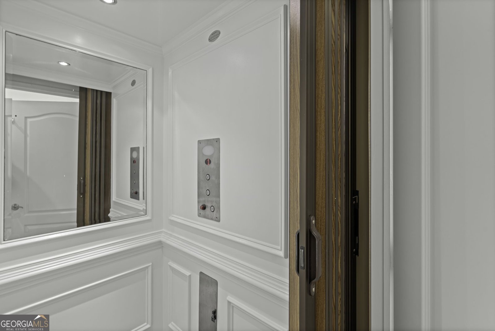 6305 Clapham Lane Johns Creek - Photo 8