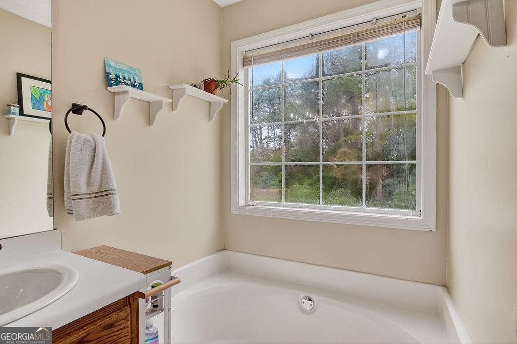 2192 Jackson Drive Statham - Photo 21