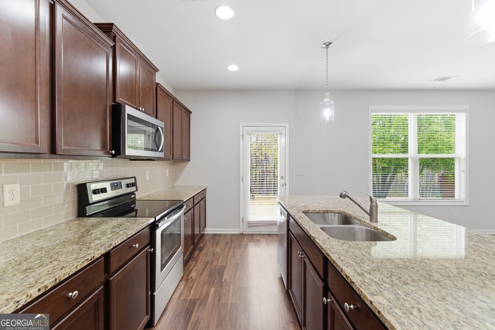 5942 Watersdown Way Flowery Branch - Photo 8