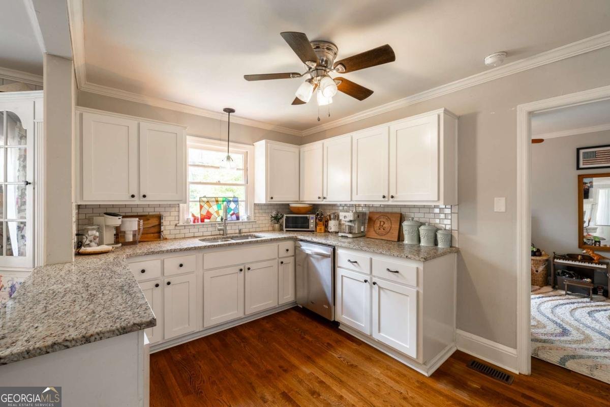 406 Sunset Drive Athens - Photo 13