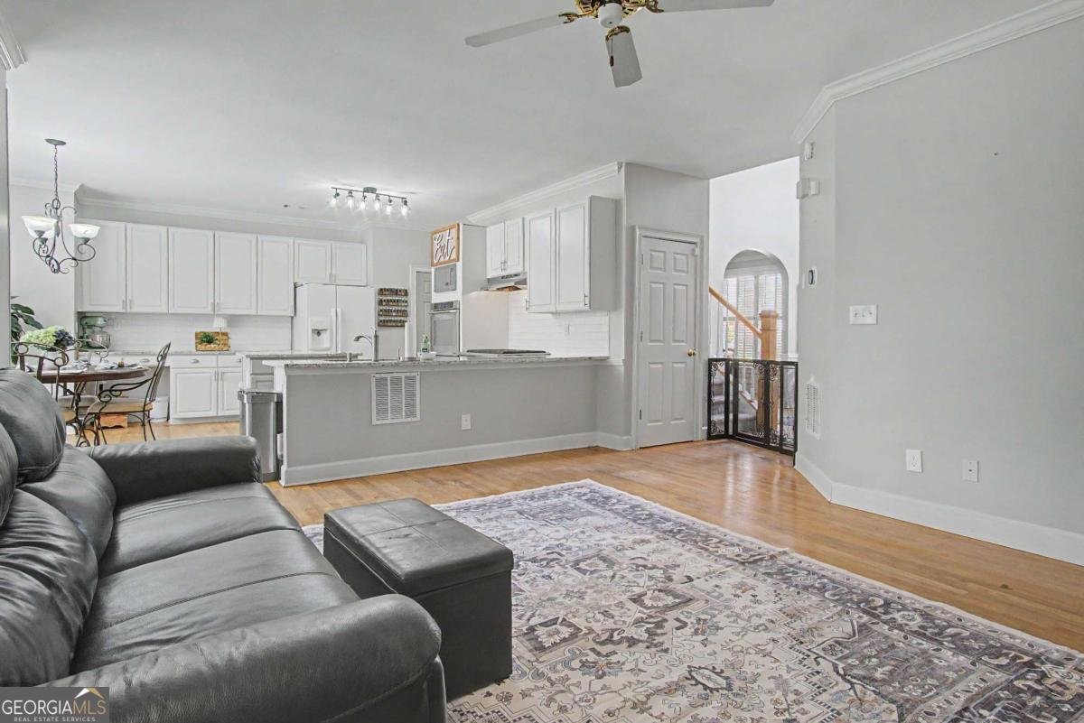 325 Camber Woods Court Roswell - Photo 11