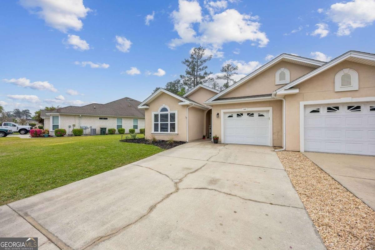 549 Eagle Boulevard Kingsland - Photo 1