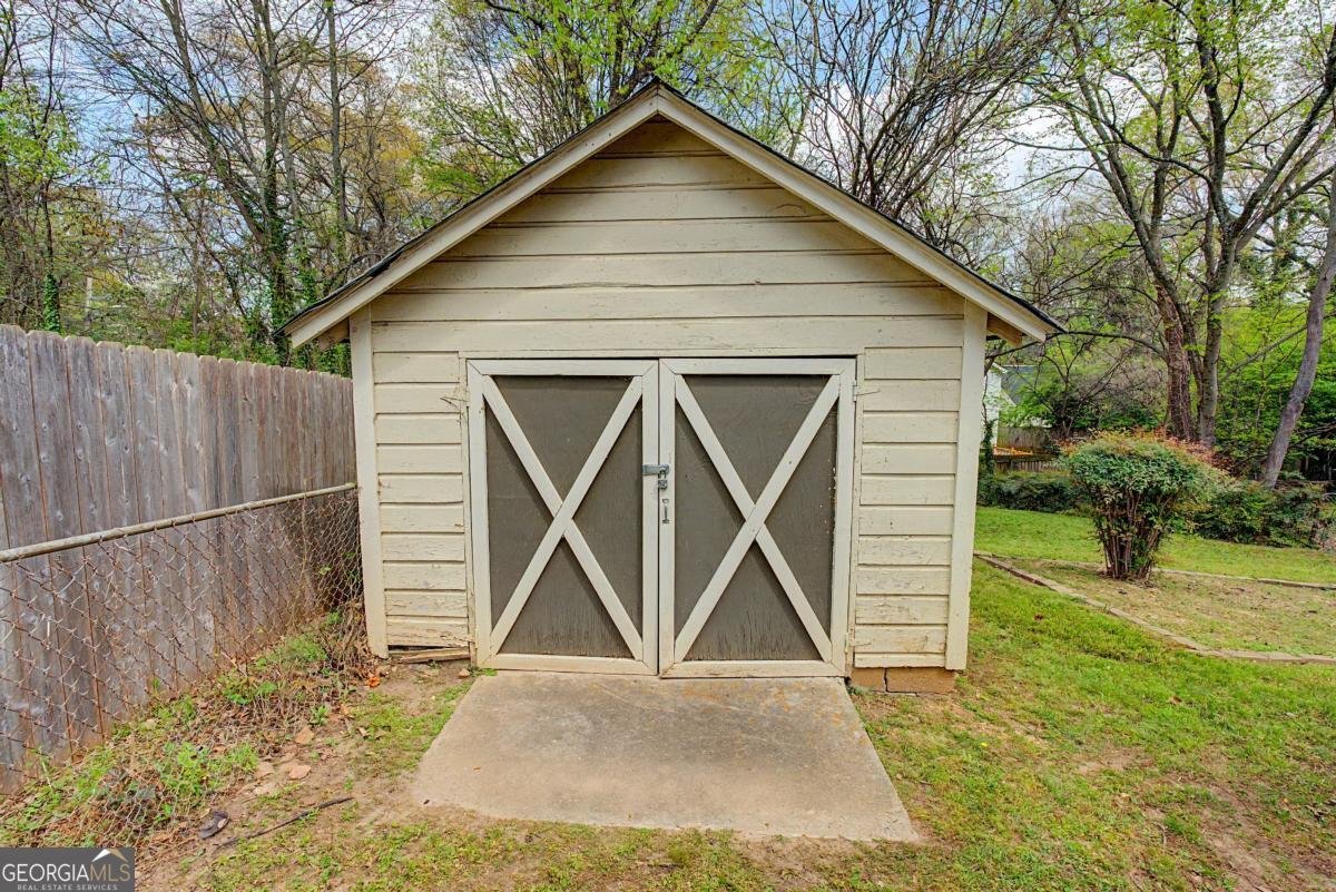 1413 Clermont Avenue East Point - Photo 17