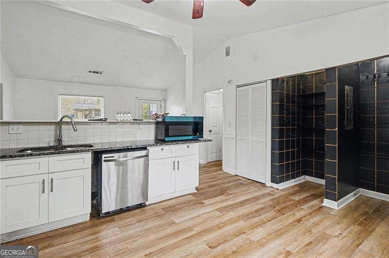 400 Hemlock Drive Lawrenceville - Photo 7