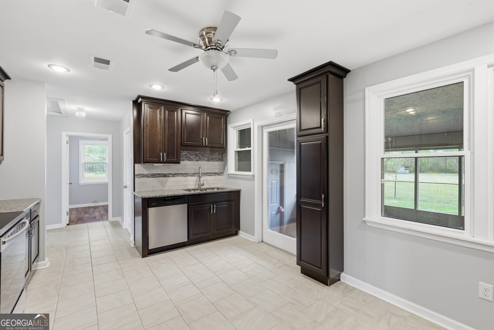 22010 Ga Highway 46 Pembroke - Photo 19