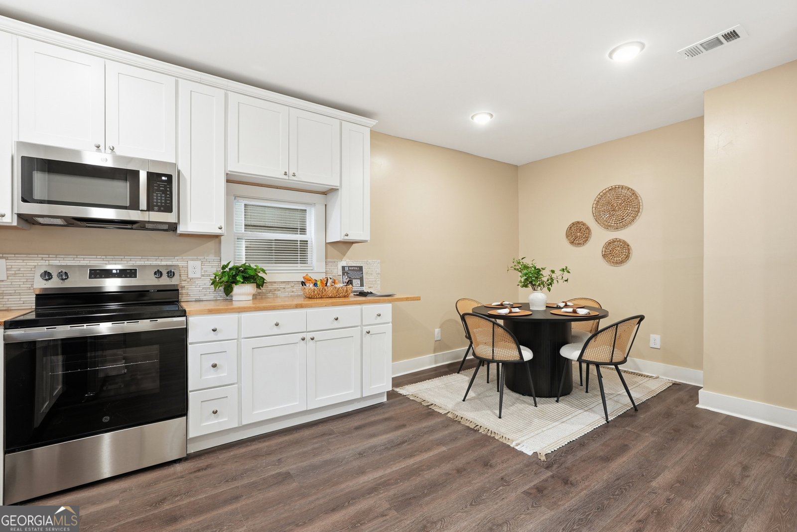 716 38th Street Savannah - Photo 10