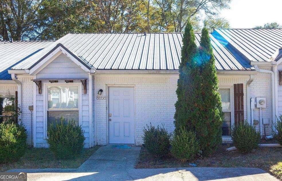 8658 Ashley Way Douglasville - Photo 1