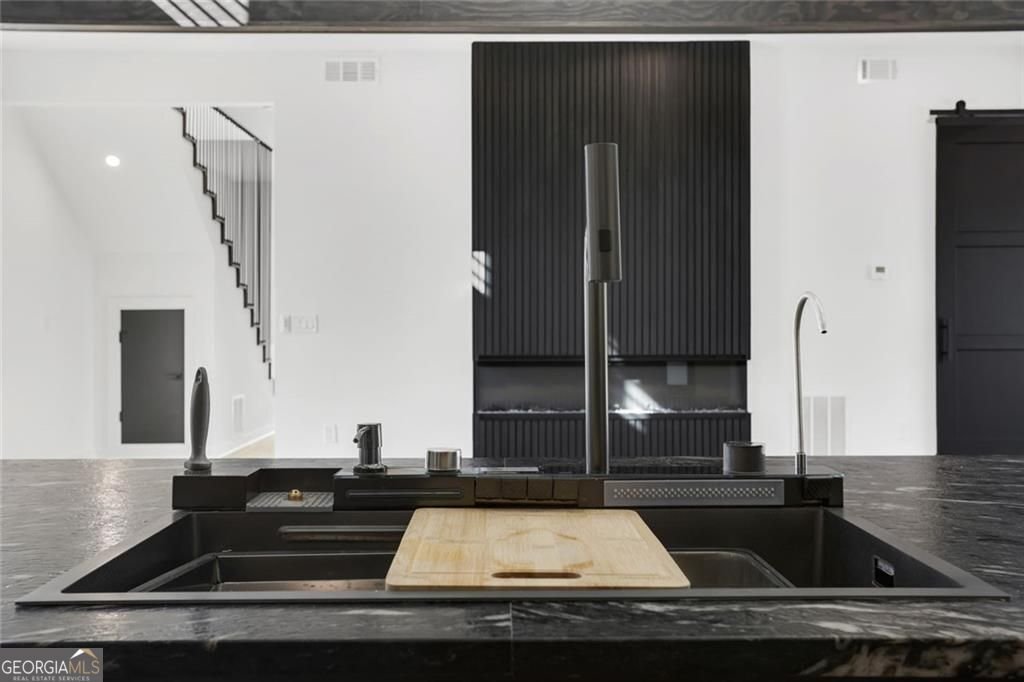 2375 Browns Mill Road Atlanta - Photo 7