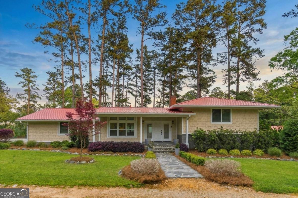 135 Lakeview Drive Milledgeville - Photo 1