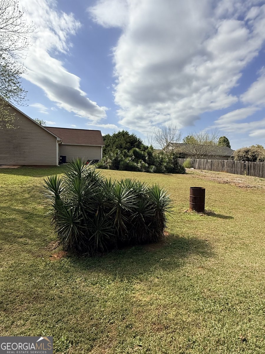 637 Everlasting Way Locust Grove - Photo 8