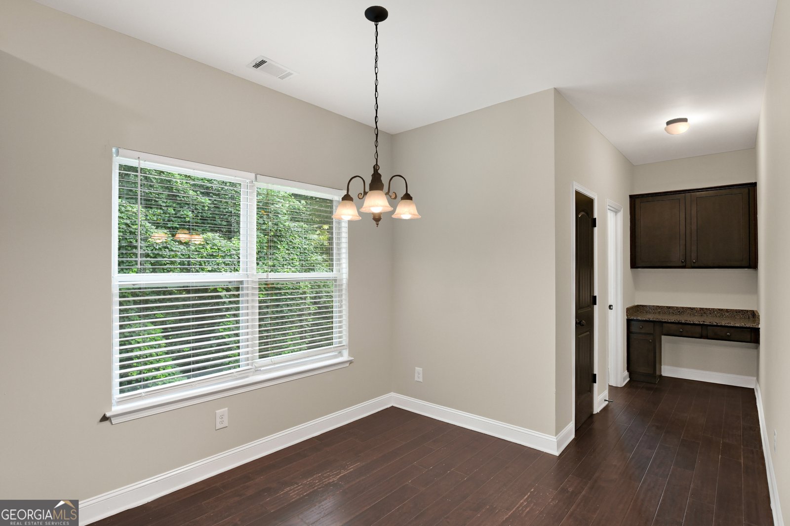 393 Strawberry Walk Loganville - Photo 9